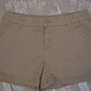 khaki shorts
